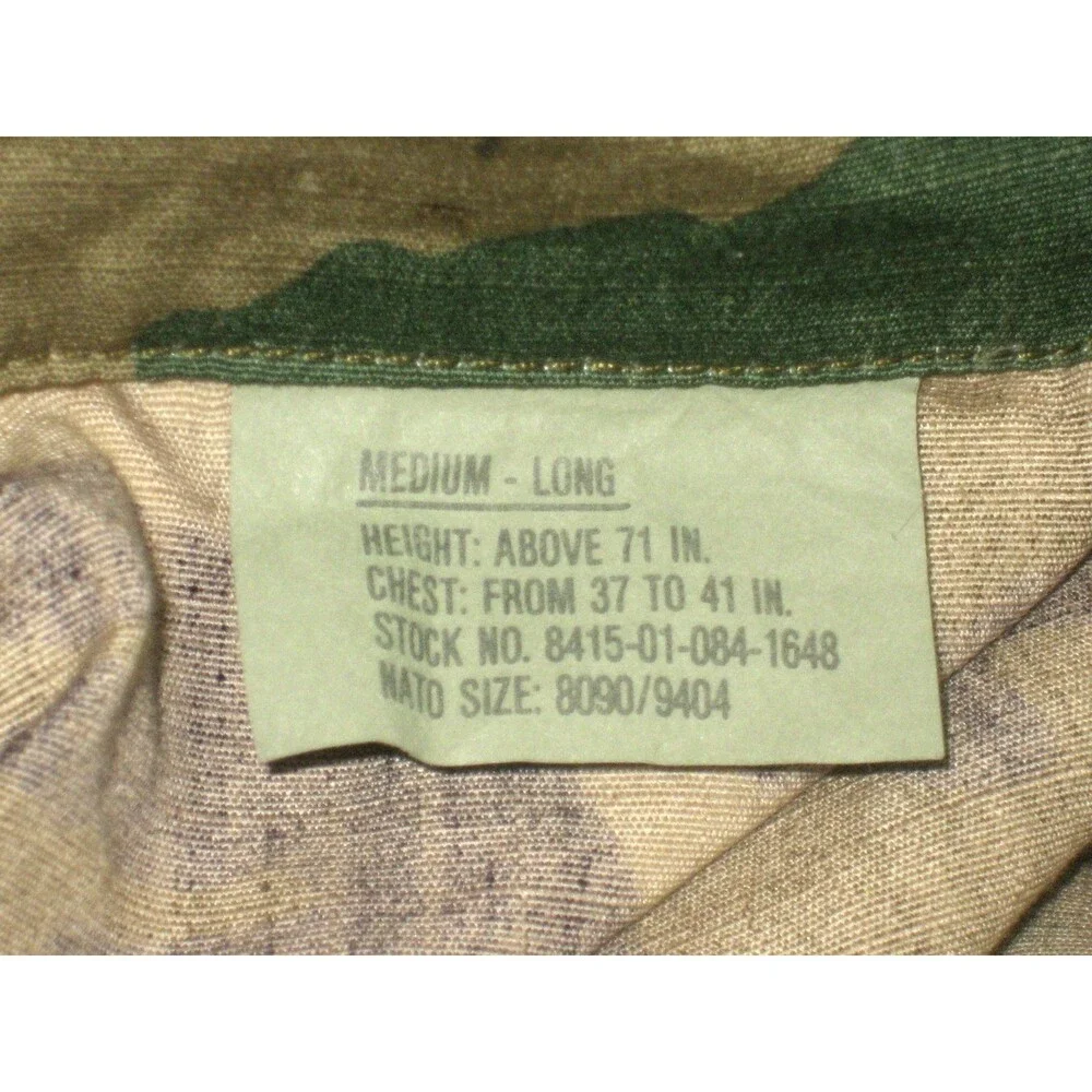 US Army Issue Coat, Combat Vietnam Era Jungle/Woodland Camo 084-1698 sz Med/Long